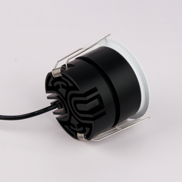 <b>FUT084ZR </b><br />9W Anti-glare RGB+CCT LED Downlight (Zigbee 3.0+2.4GHz) - Imagen 4