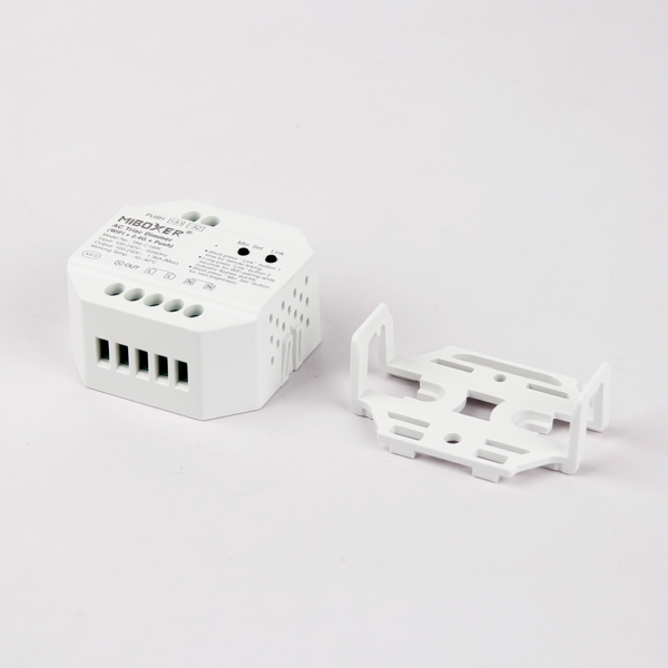 <b>TRI-C1WR </b><br />AC Triac Dimmer (WiFi+2.4G+Push) - Image 4