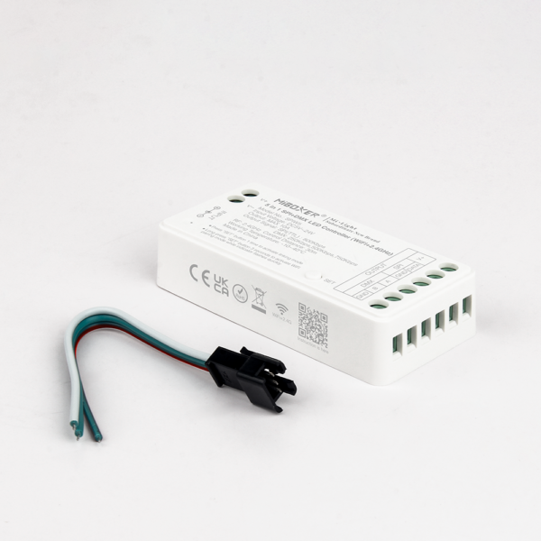 <b>SPIW5 </b><br />5 in 1 SPI+DMX LED Controller (WiFi+2.4G) - Image 3