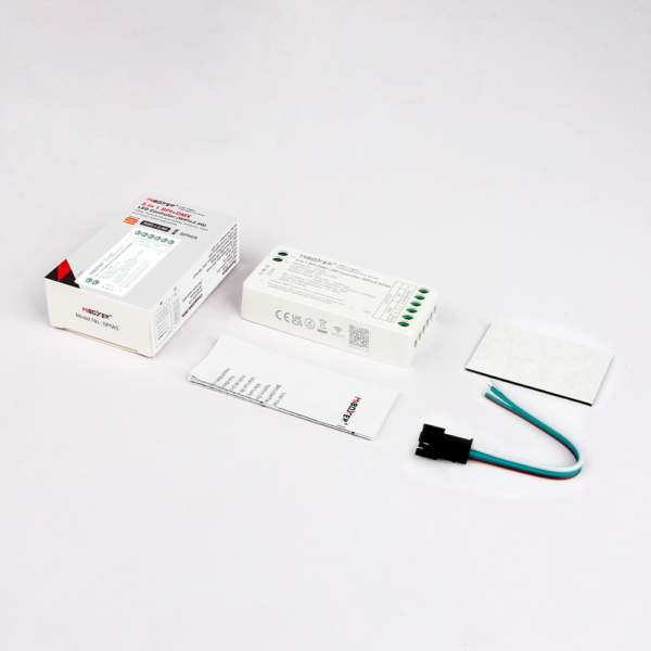 <b>SPIW5 </b><br />5 in 1 SPI+DMX LED Controller (WiFi+2.4G) - Image 5